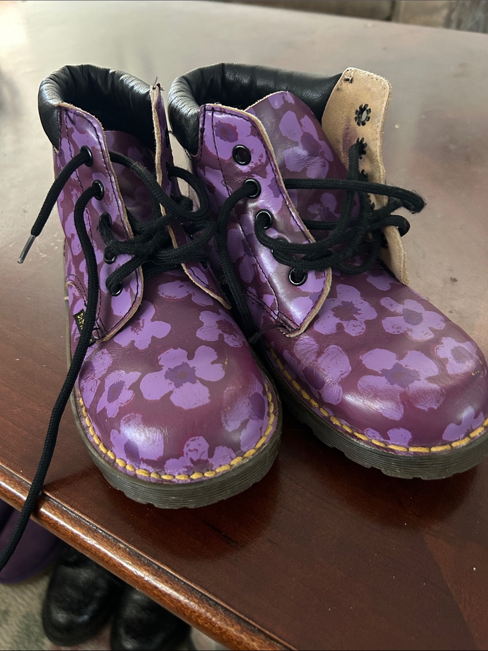Dr. Martens Kids Purple Floral Lace-Up Boots with Black Trim